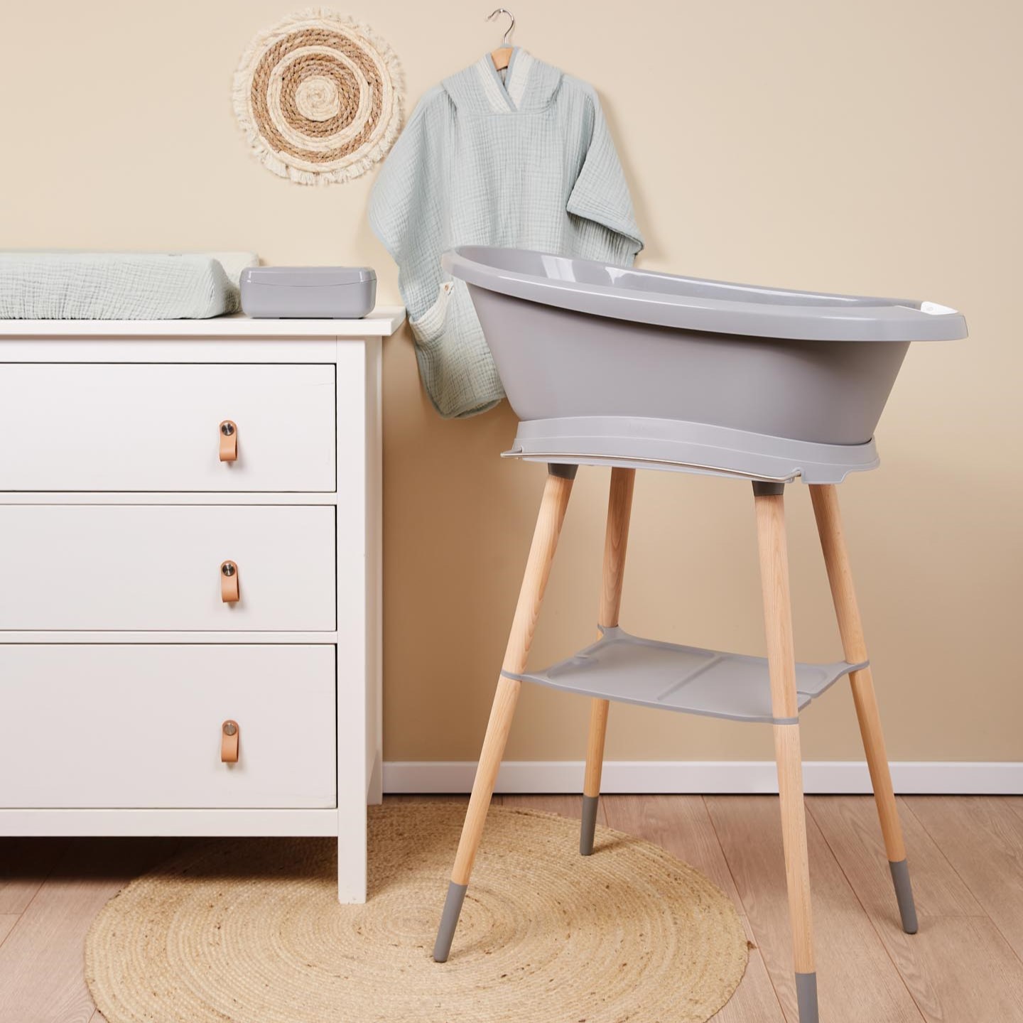 what to gift a newborn